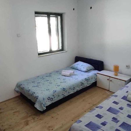 Robinson Mili Villa Bogomolje Bagian luar foto